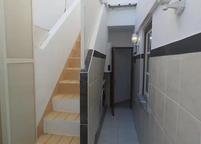 Ofelia Terrace House شقة *