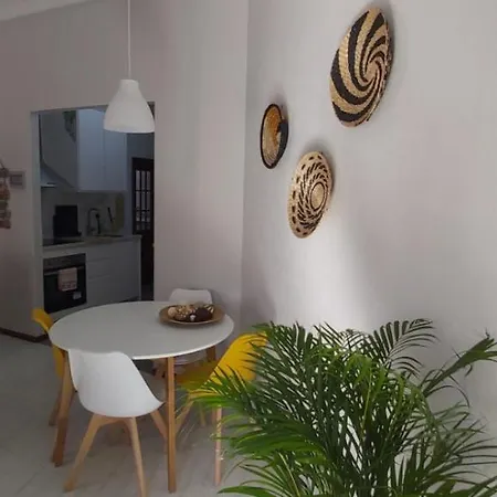 Ofelia Terrace House דירה