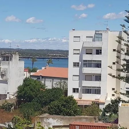 Ofelia Terrace House פורטימאו